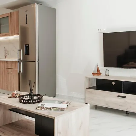 Komis Yard House, Luxury Apartment, Апартаменты Закинтос