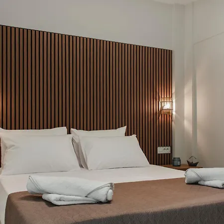 Komis Yard House, Luxury Apartment, דירה
