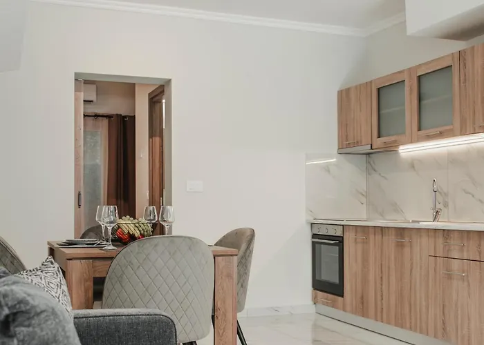 Komis Yard House, Luxury Apartment, Apartamento Zakynthos