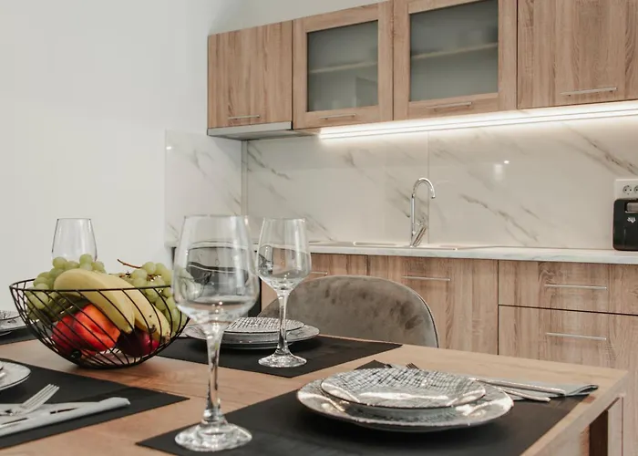Komis Yard House, Luxury Apartment, Apartamento Zakynthos