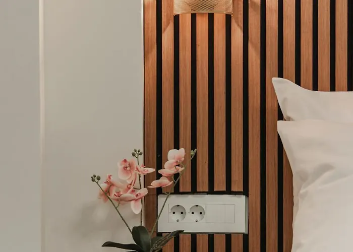 Komis Yard House, Luxury Apartment, Apartamento *