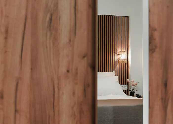 Apartamento Komis Yard House, Luxury Apartment,